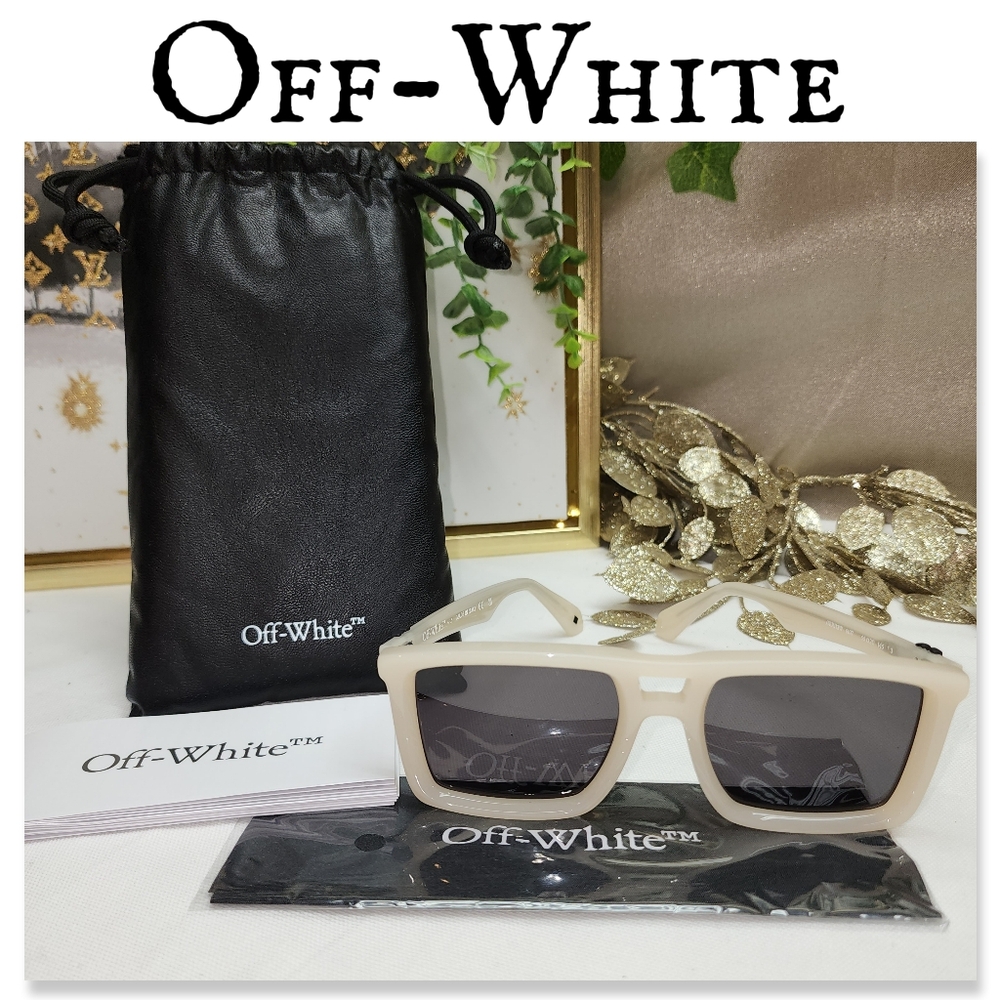 NWOT Authentic Off - White OERI13W Stratford 6107 Sunglasses With Case